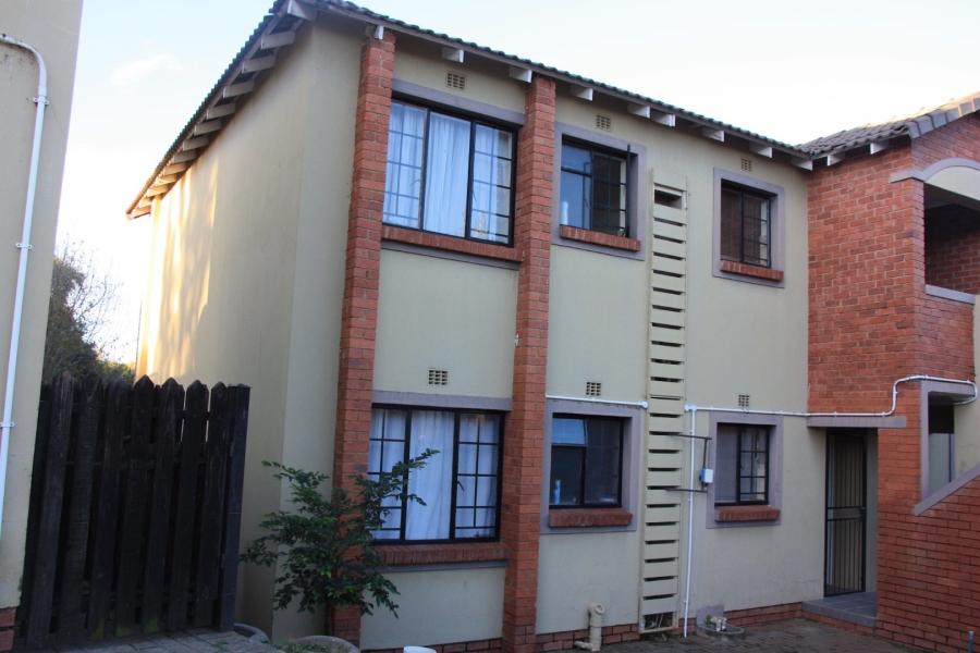 2 Bedroom Property for Sale in Hillside Free State
